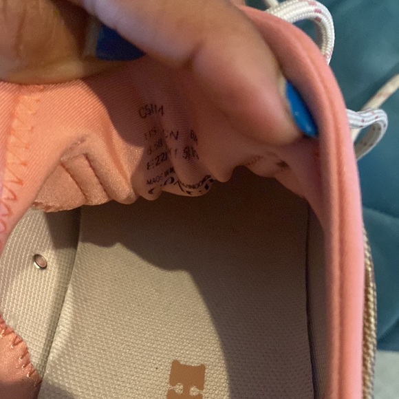 Worn one time coach signature sneakers 8.5 - Picture 3 of 4